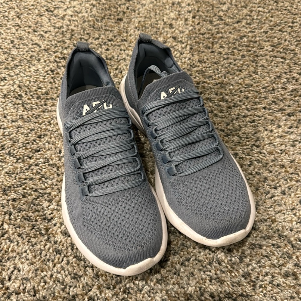 APL Sneakers